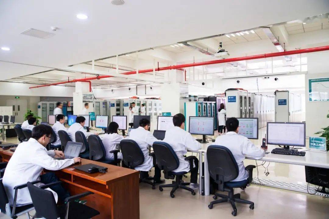 中國(guó)遠(yuǎn)海風(fēng)電并網(wǎng)技術(shù)與實(shí)踐 國(guó)網(wǎng)經(jīng)濟(jì)技術(shù)研究院院長(zhǎng)潘爾生的洞見(jiàn)